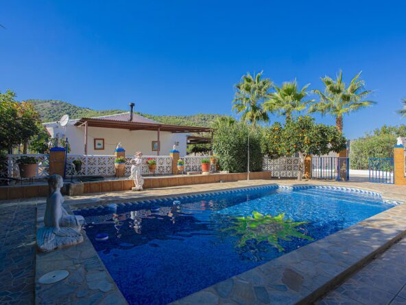 3-bedroom house in Monda