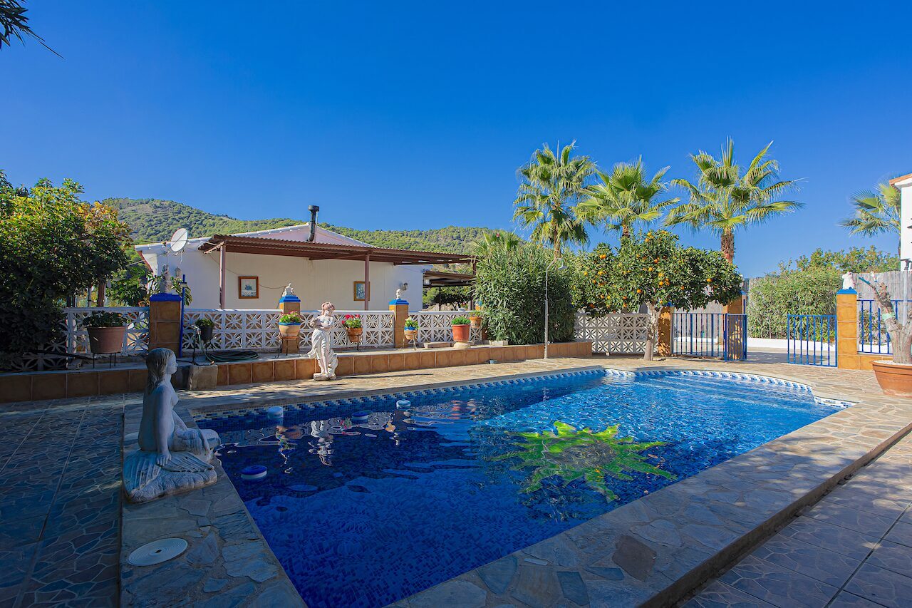 3-bedroom house in Monda