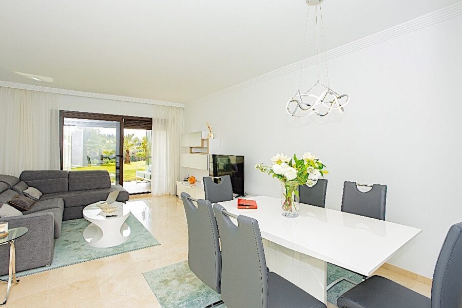 Bajo de 3 dormitorios en la Nueva Milla de Oro, Estepona 3 Bed Ground Floor in The New Golden Mile, Estepona Apartament cu 3 dormitoare in New Golden Mile, Estepona Appartement 3 chambres au New Golden Mile, Estepona