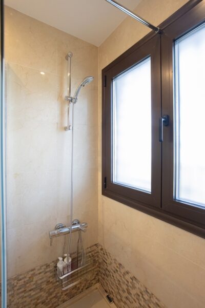 Bajo de 3 dormitorios en la Nueva Milla de Oro, Estepona 3 Bed Ground Floor in The New Golden Mile, Estepona