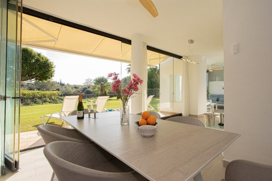 Bajo de 3 dormitorios en la Nueva Milla de Oro, Estepona 3 Bed Ground Floor in The New Golden Mile, Estepona