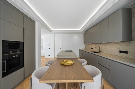 6 Bedroom Villa in Lomas de Marbella Club