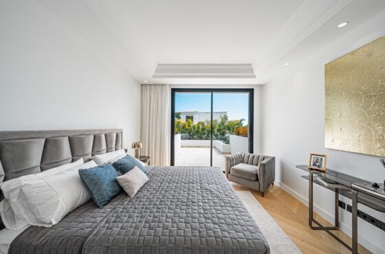 6 Bedroom Villa in Lomas de Marbella Club
