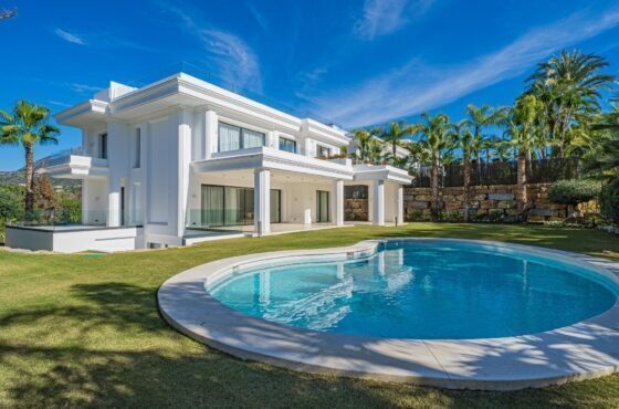 6 Bedroom Villa in Lomas de Marbella Club
