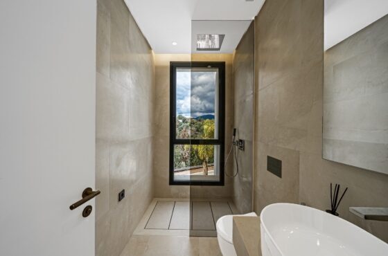 6 Bedroom Villa in Lomas de Marbella Club