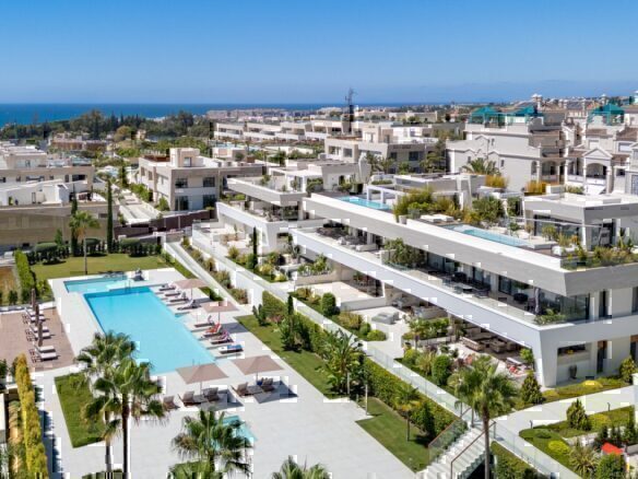 4 Bedroom Luxurious Duplex in Marbella