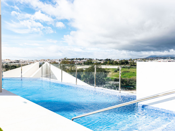 Brand new 3 bedroom apartment for rent in Nueva Andalucía