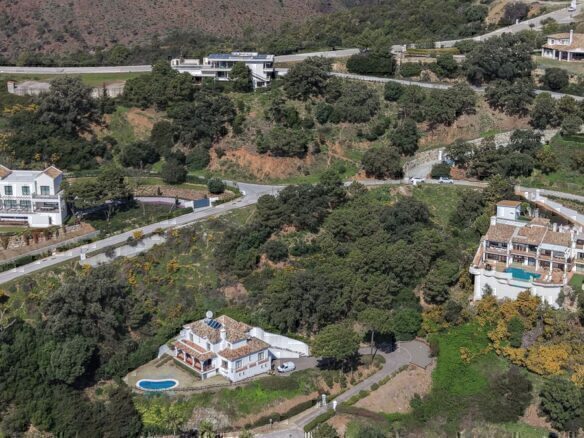 Exceptional 2,296 m² plot in Monte Mayor