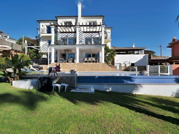 5 Bedroom Villa in Benalmádena