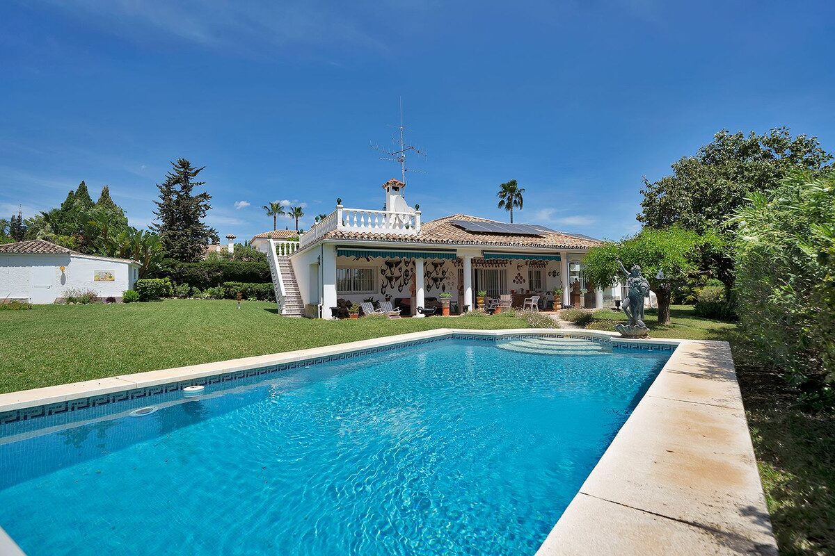 4 Bedroom Villa in El Pilar, El Paraiso
