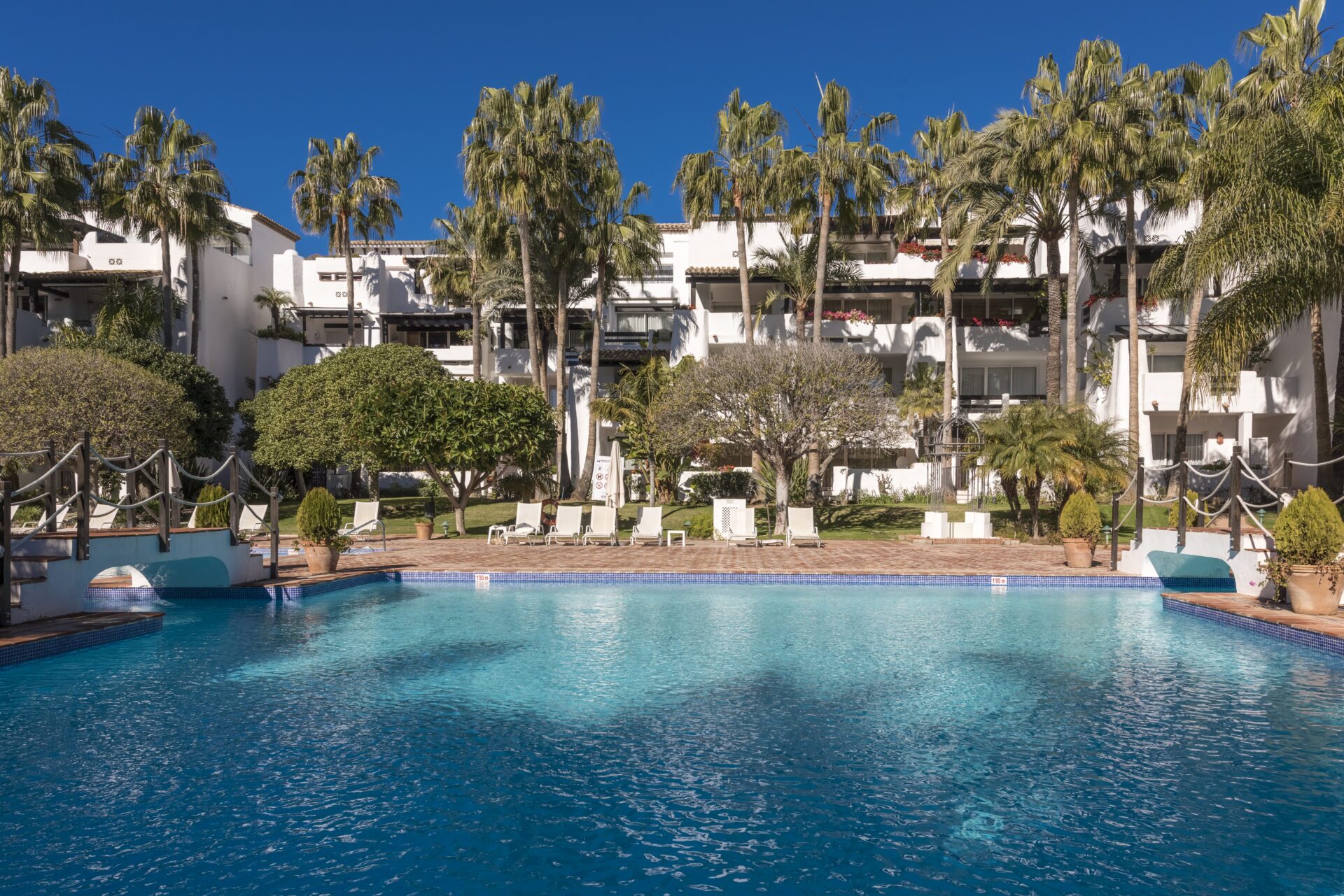 Luxury 3 Bed Duplex Penthouse in Marina Puente Romano